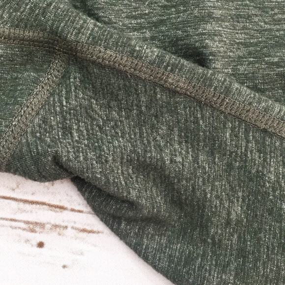 Athleta workout crop leggings - Picture 8 of 8